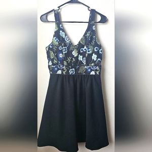 NWT BCBGeneration Sleeveless Black Floral Dress, Women's Size 4